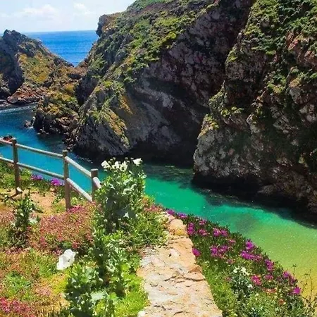 Furnaka Eco Village Casa de hóspedes *