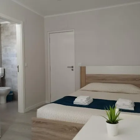Furnaka Eco Village * Lourinha (Lisbon)