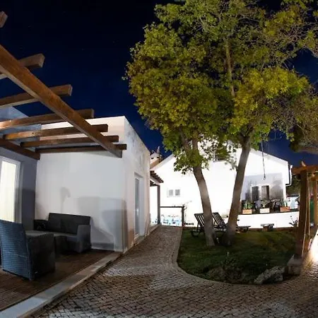 Furnaka Eco Village Guest house *